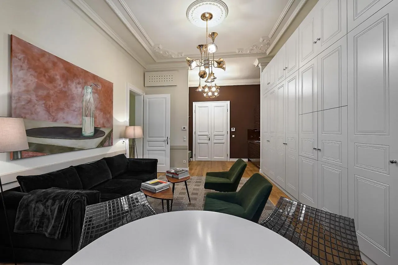 Garnisongasse - Luxurious Apartment Close To The City Centre Vienna