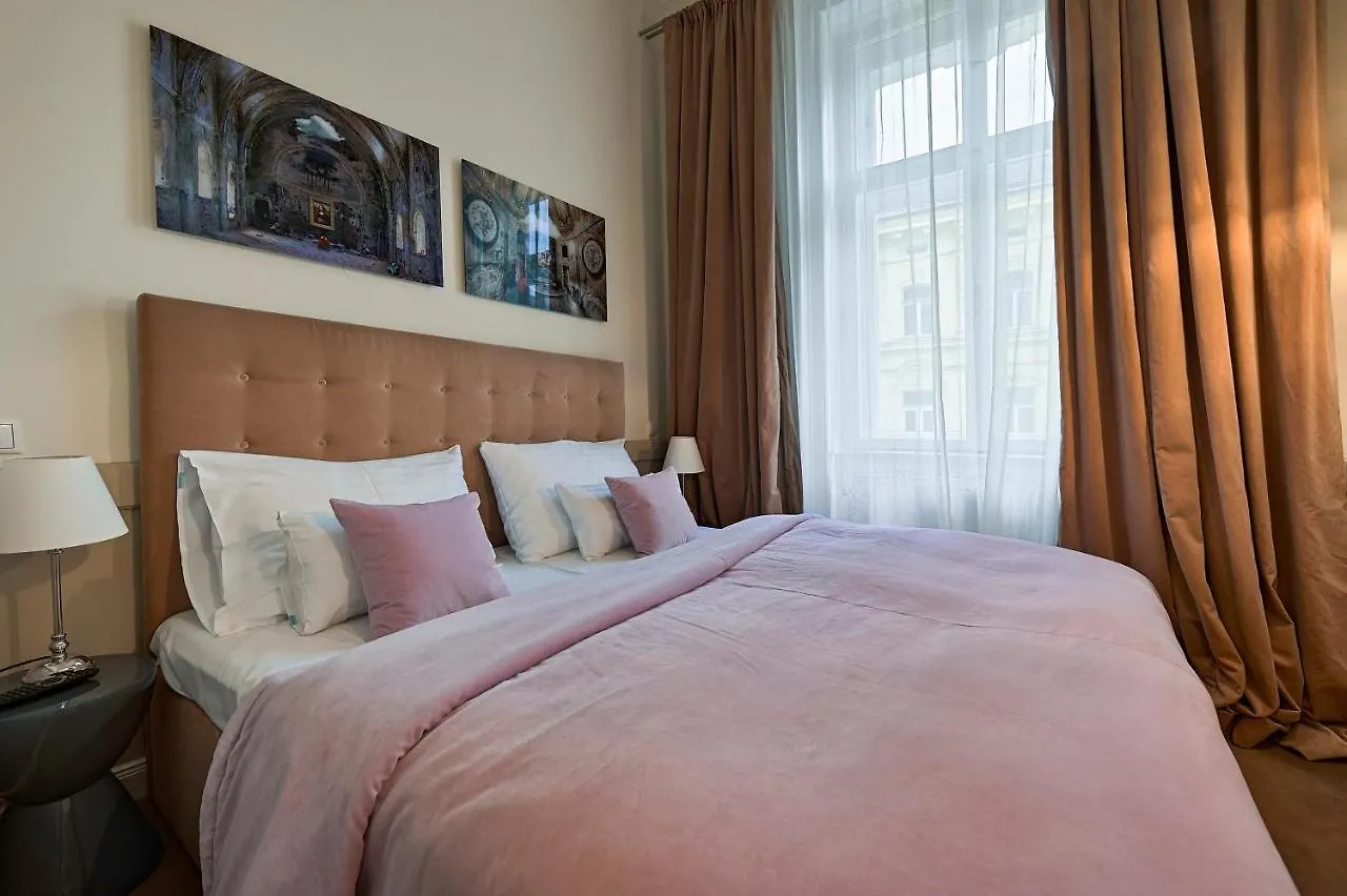 Garnisongasse - Luxurious Apartment Close To The City Centre Vienna