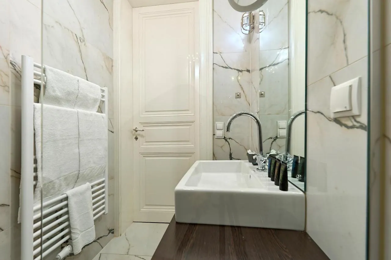 Garnisongasse - Luxurious Apartment Close To The City Centre Vienna