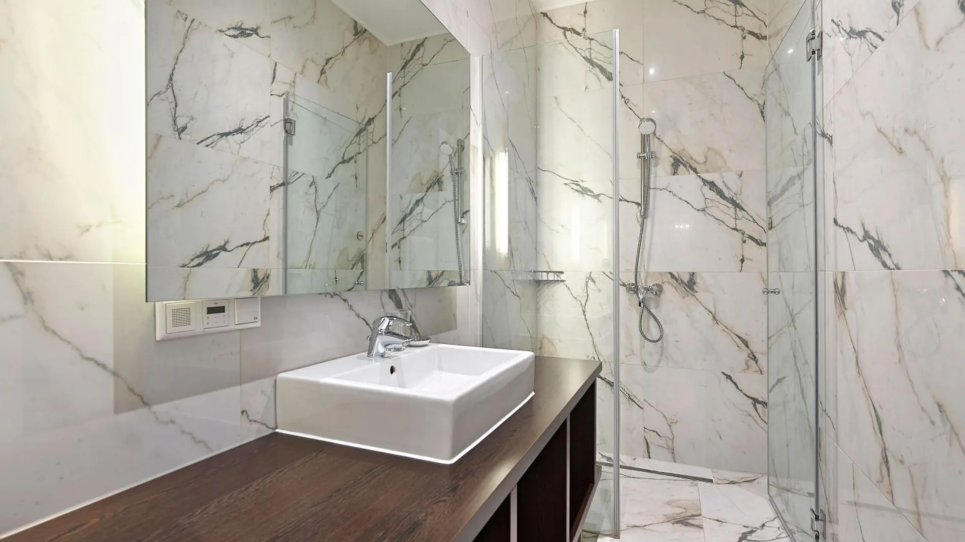 Garnisongasse - Luxurious Apartment Close To The City Centre Vienna 0*,