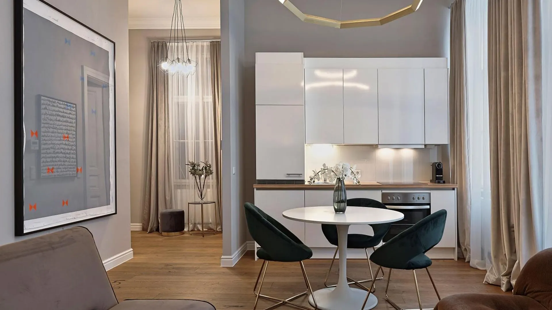 Garnisongasse - Luxurious Apartment Close To The City Centre Vienna