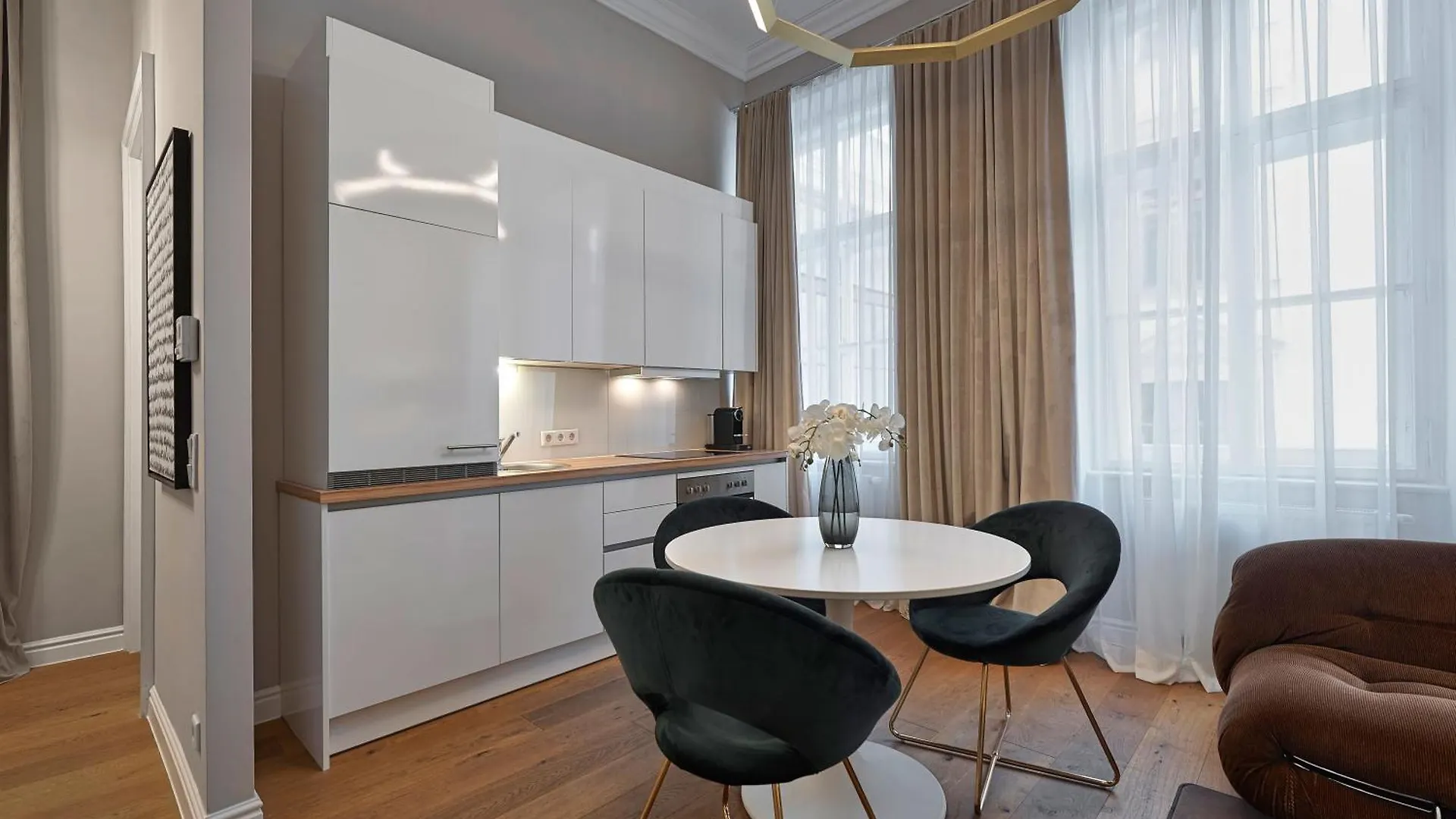 Garnisongasse - Luxurious Apartment Close To The City Centre Vienna